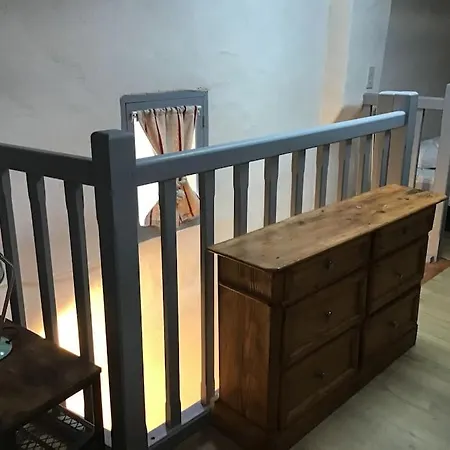 8 Pers 50m De La Κολιούρ